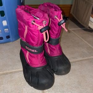 Sorel girls size 12 snow boots with inserts